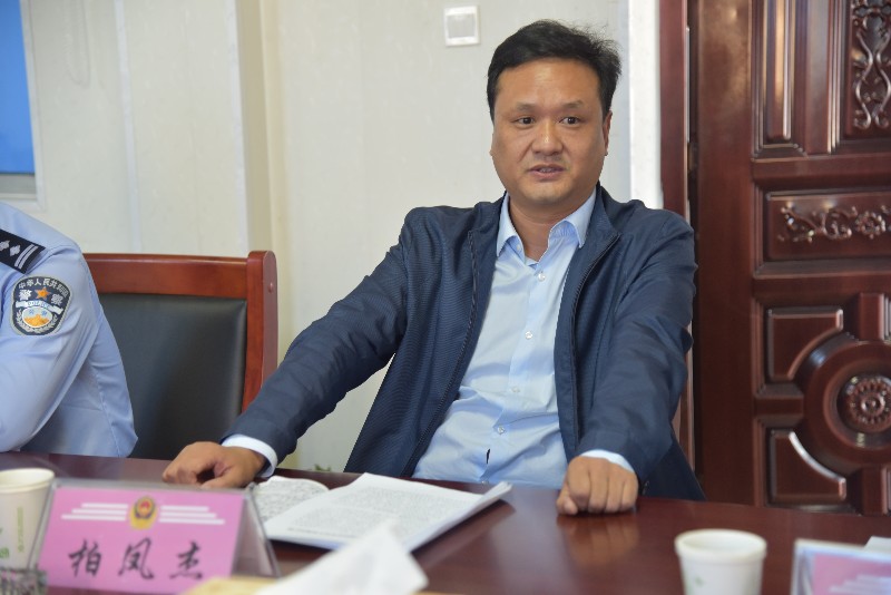 副局长王磊,副局长张建军,魏都区政府副区长柏凤杰,魏都分局政委朱保