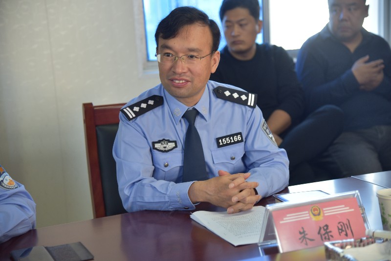 副局长王磊,副局长张建军,魏都区政府副区长柏凤杰,魏都分局政委朱保